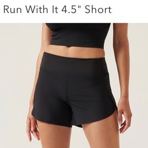 NWT Athleta Run With It 4.5" Short Black XS